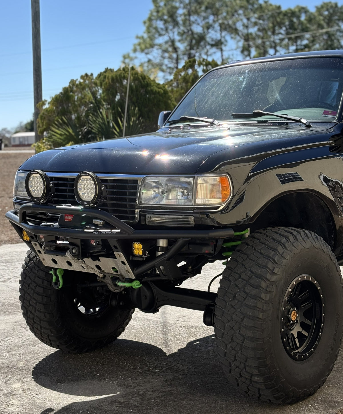 Land Cruiser 80 Series Model T2 Tubular Front Bumper