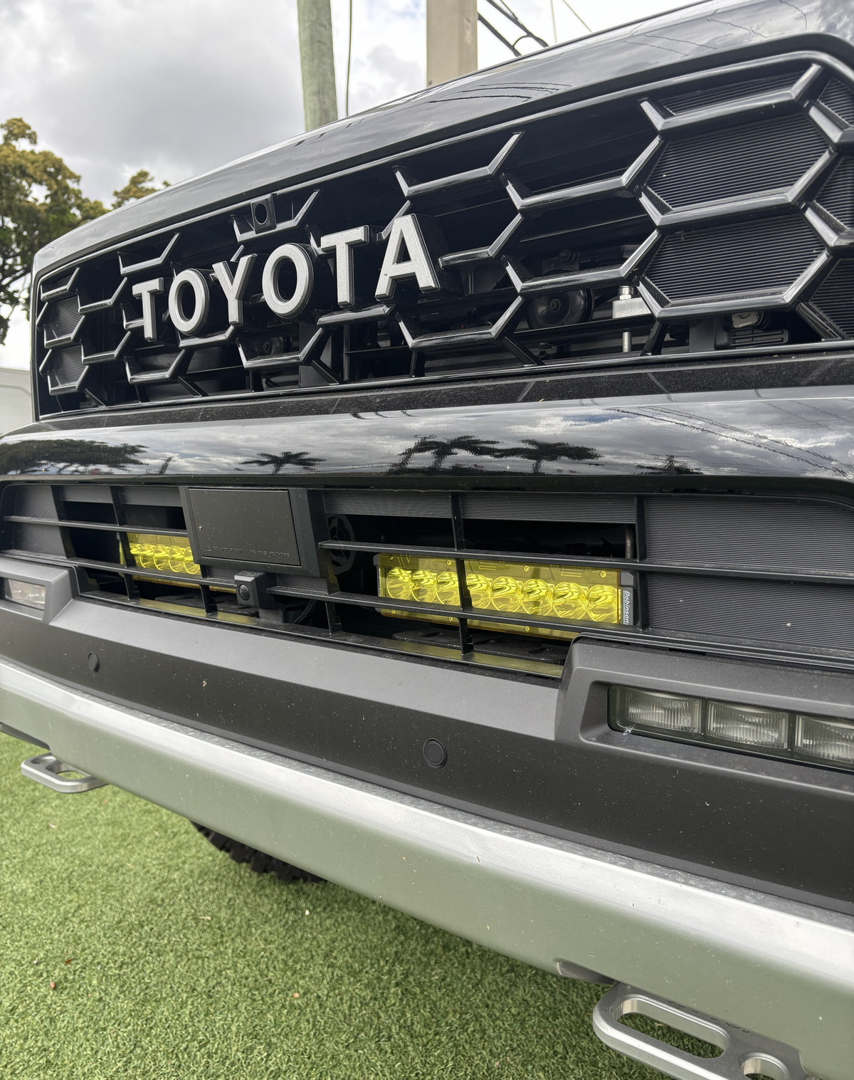 Toyota 4Runner 6th Gen Bolt-On LED Bumper Light Bracket Set — 2025+