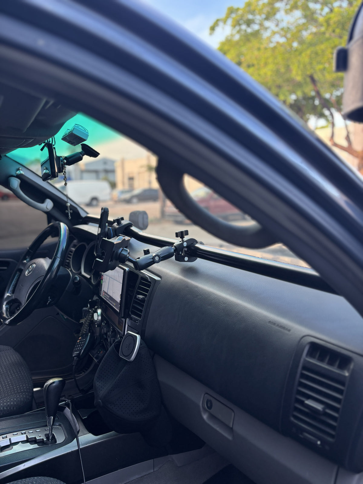 4Runner 4th Gen Dash Accessory Bar