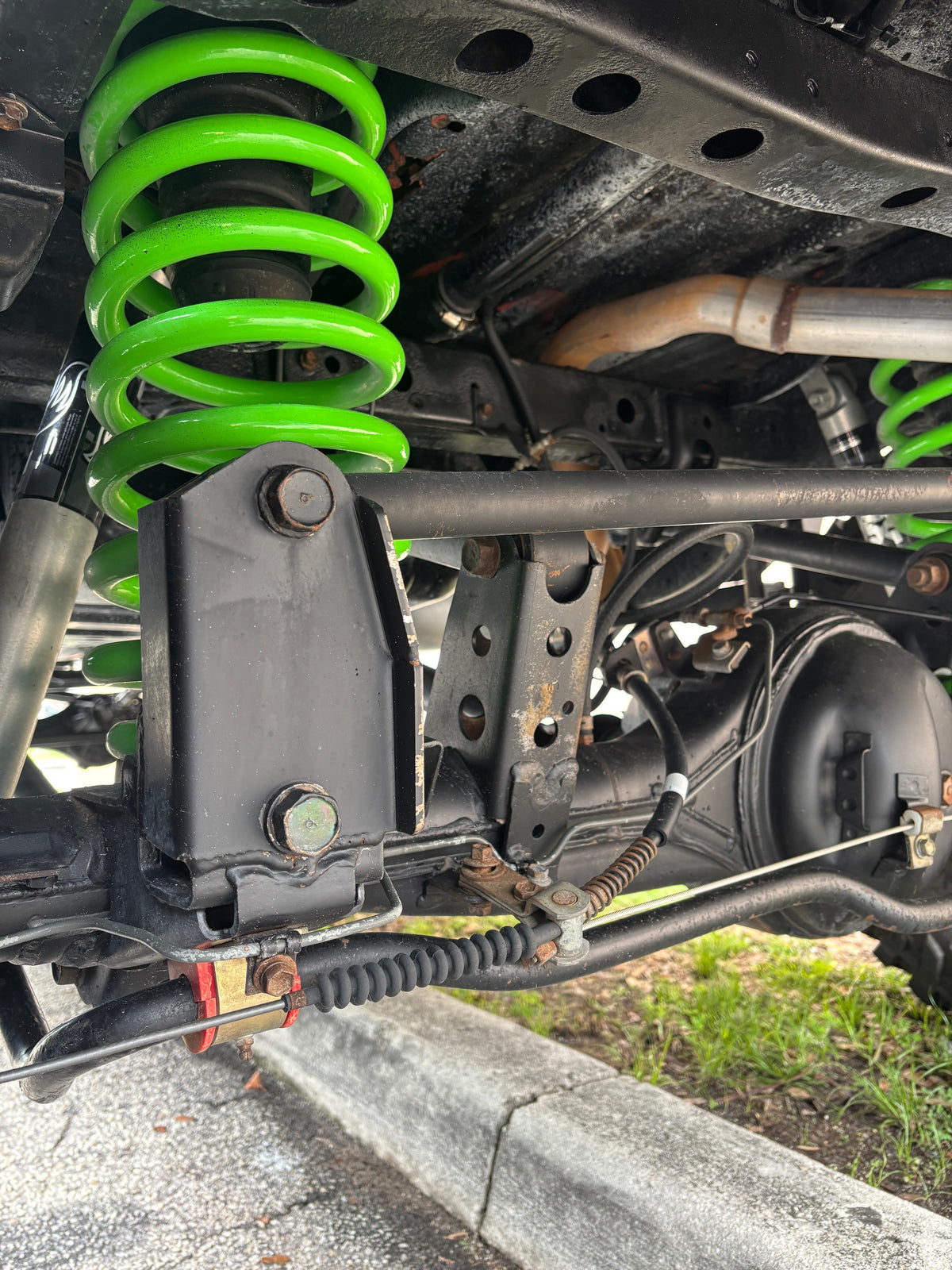 Toyota Land Cruiser 80 Series / Lexus LX450 Rear Differential 4-Inch Panhard Correction Bracket